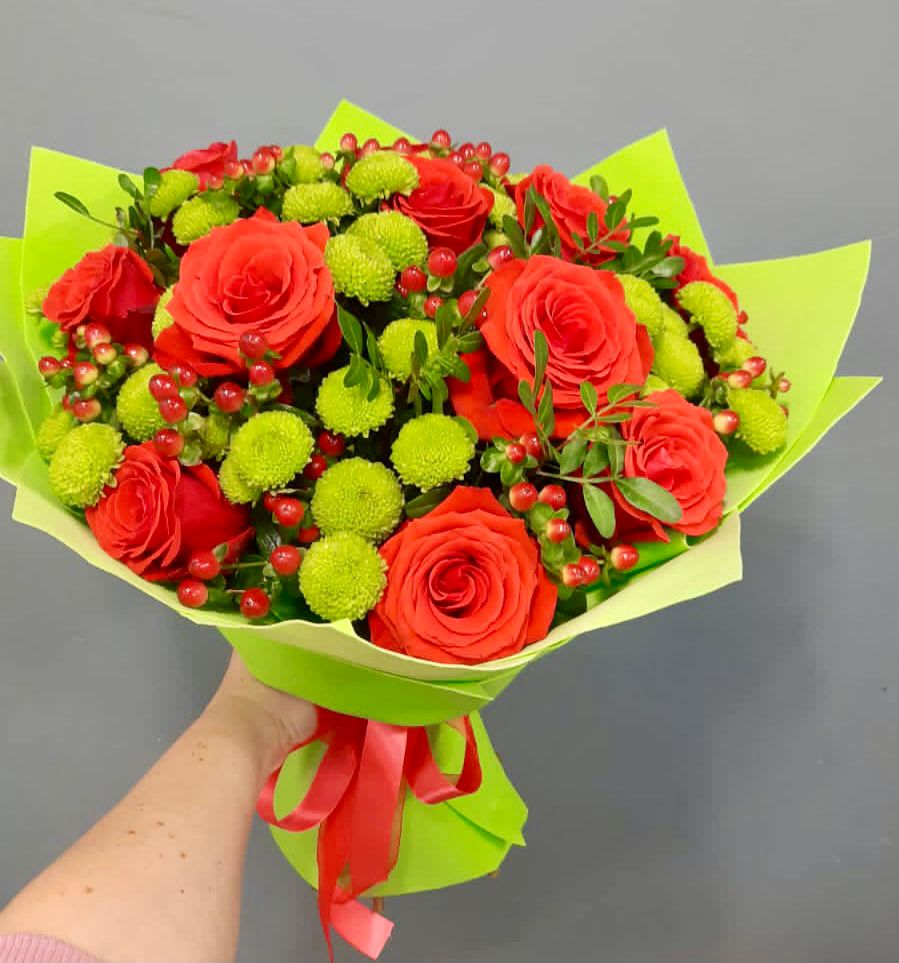 Букет цветов из: Хризантемы и Розы в Чертково