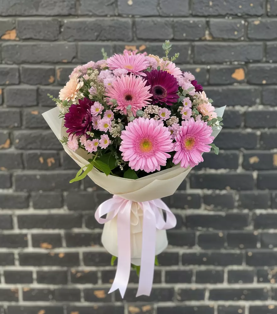 Букет цветов из: Герберы и Хризантемы в Чертково
