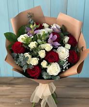 Букет цветов из:  Розы и Альстромерии в Чертково