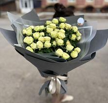 Букет Белые кустовые розы Солинеро в Чертково