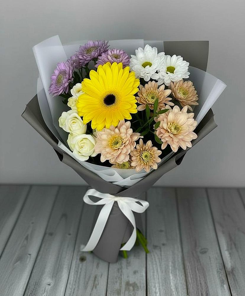 Букет цветов из: Розы, Герберы и Хризантемы в Чертково