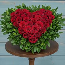 Цветочная композиция из Розы в виде сердца в Чертково