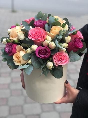 Цветочная композиция из Розы в шляпной коробке в Чертково