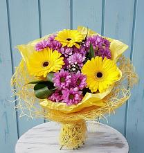 Букет цветов из:  Хризантемы и Герберы в Чертково