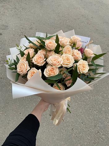 Букет Кремовые розы Латте в Чертково