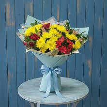 Букет цветов из:  Альстромерии и Хризантемы в Чертково