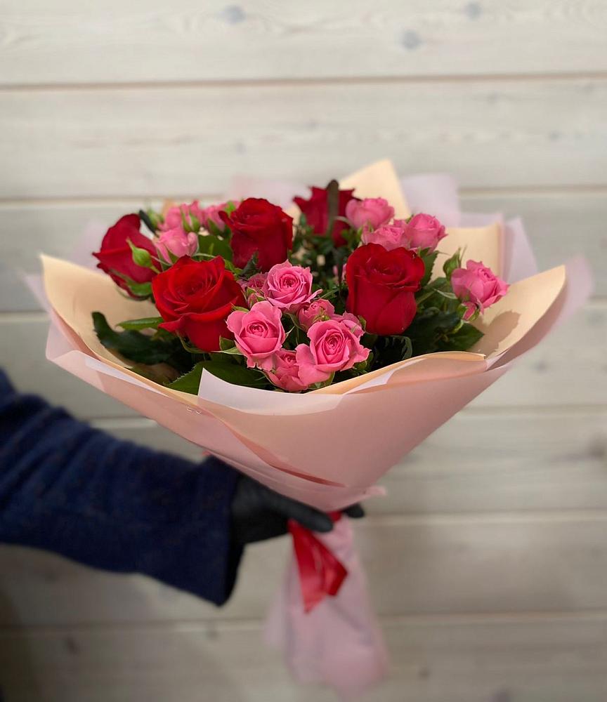 Букет цветов из: Розы в Чертково