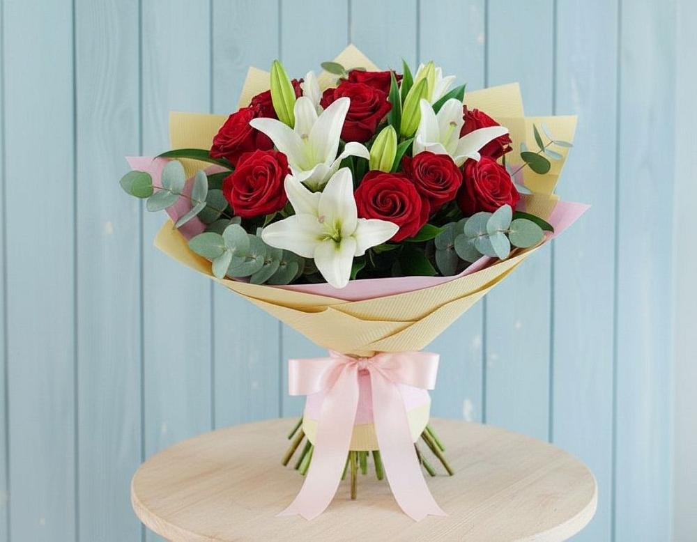 Букет цветов из: Лилии и Розы в Чертково